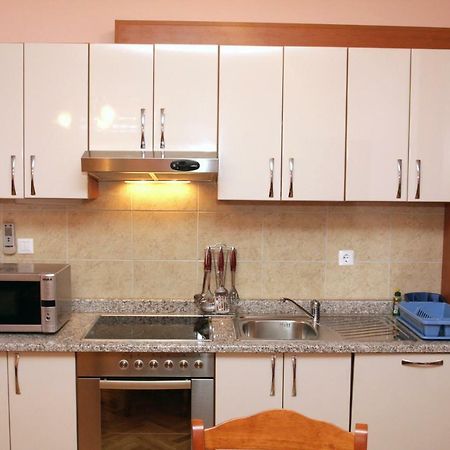 Apartmani Paula Макарска Экстерьер фото