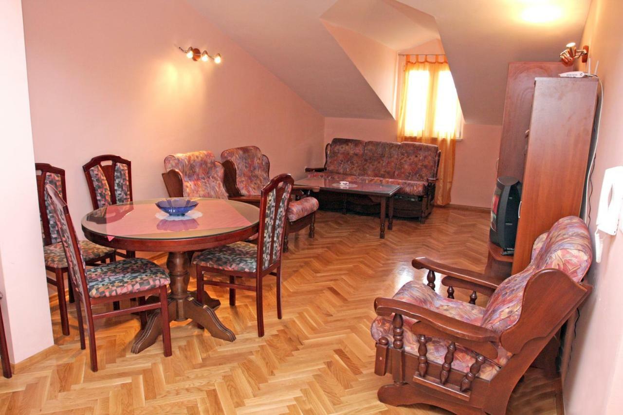 Apartmani Paula Макарска Экстерьер фото